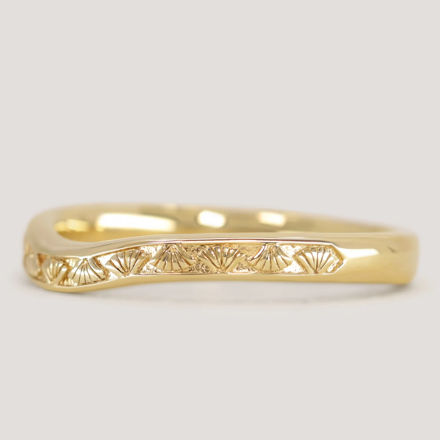 Goldie - Art Deco Fan Detail Shaped Wedding Ring - Made-to-Order - Image 3