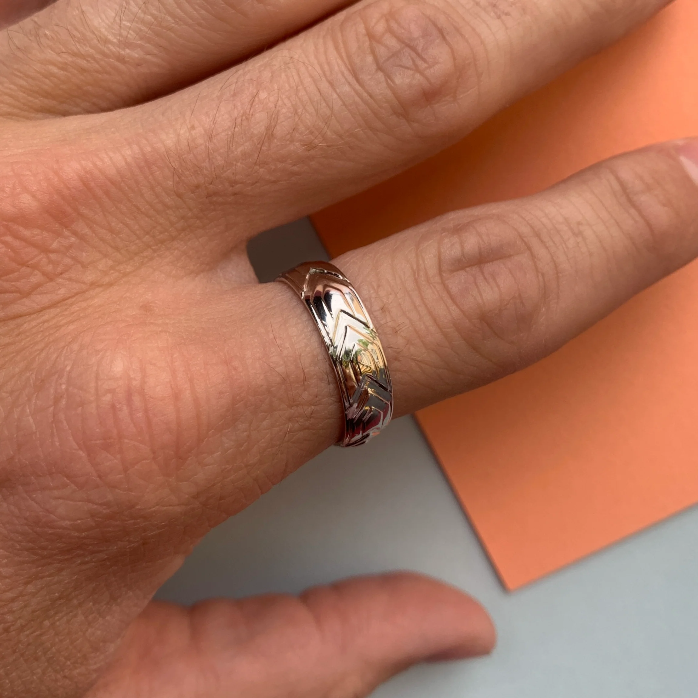 Harley - Art Deco Style Patterned Wedding Ring - Made-to-Order - Image 3