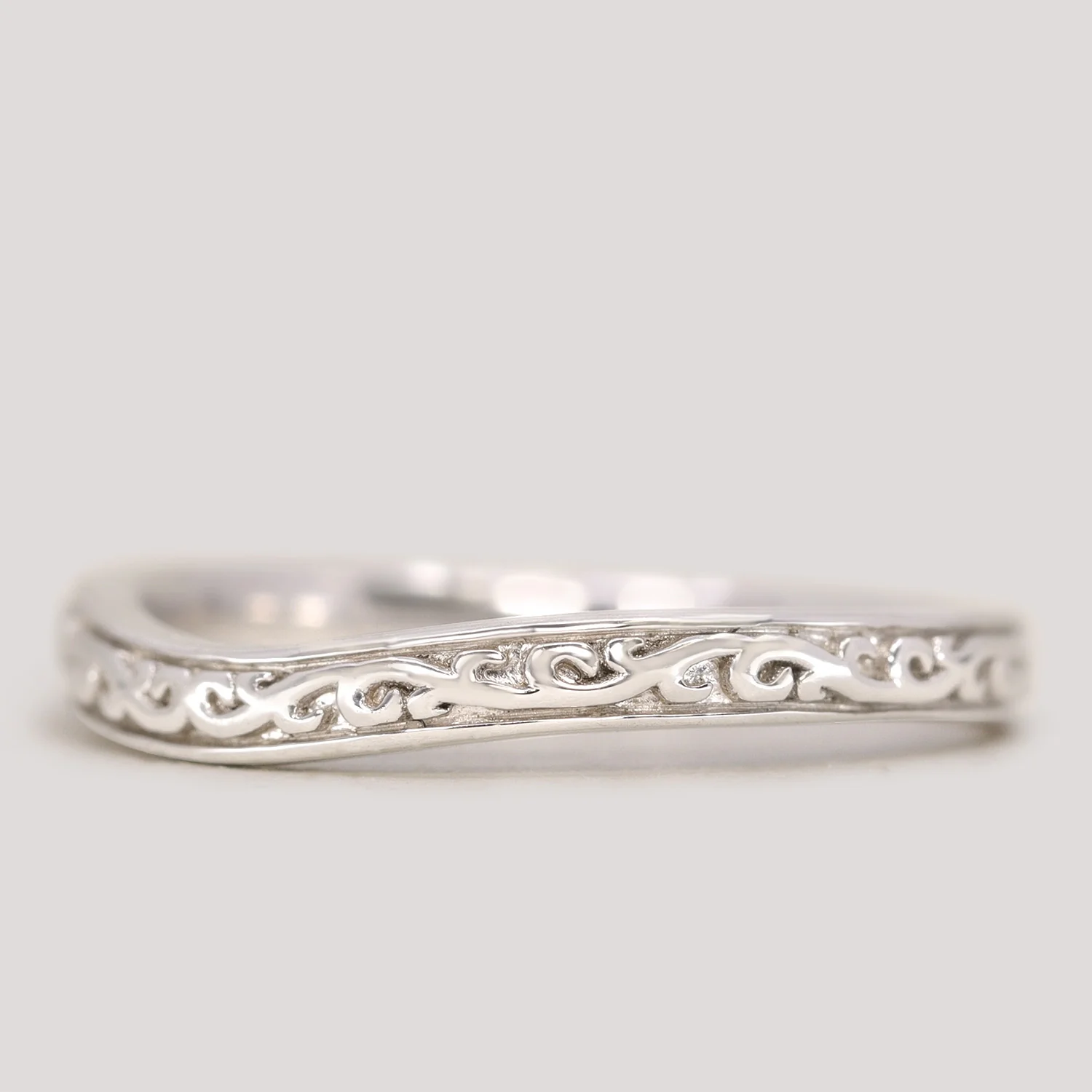 Martha - Vintage Pattern Shaped Wedding Ring - Made-to-Order - Image 8