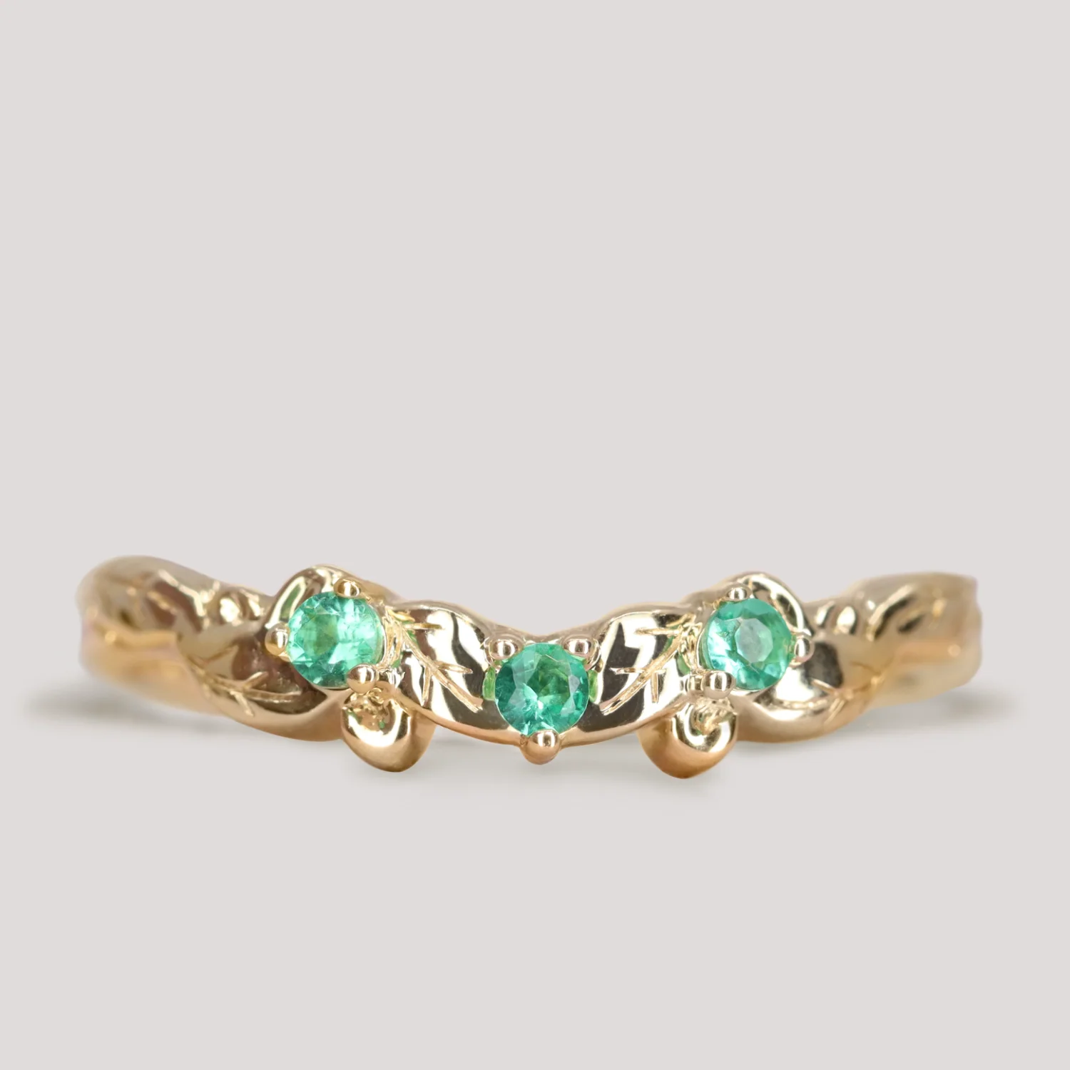 Willow - Floral Detail Shaped Emerald or Diamond Set Wedding Ring - Made-To-Order - Image 4